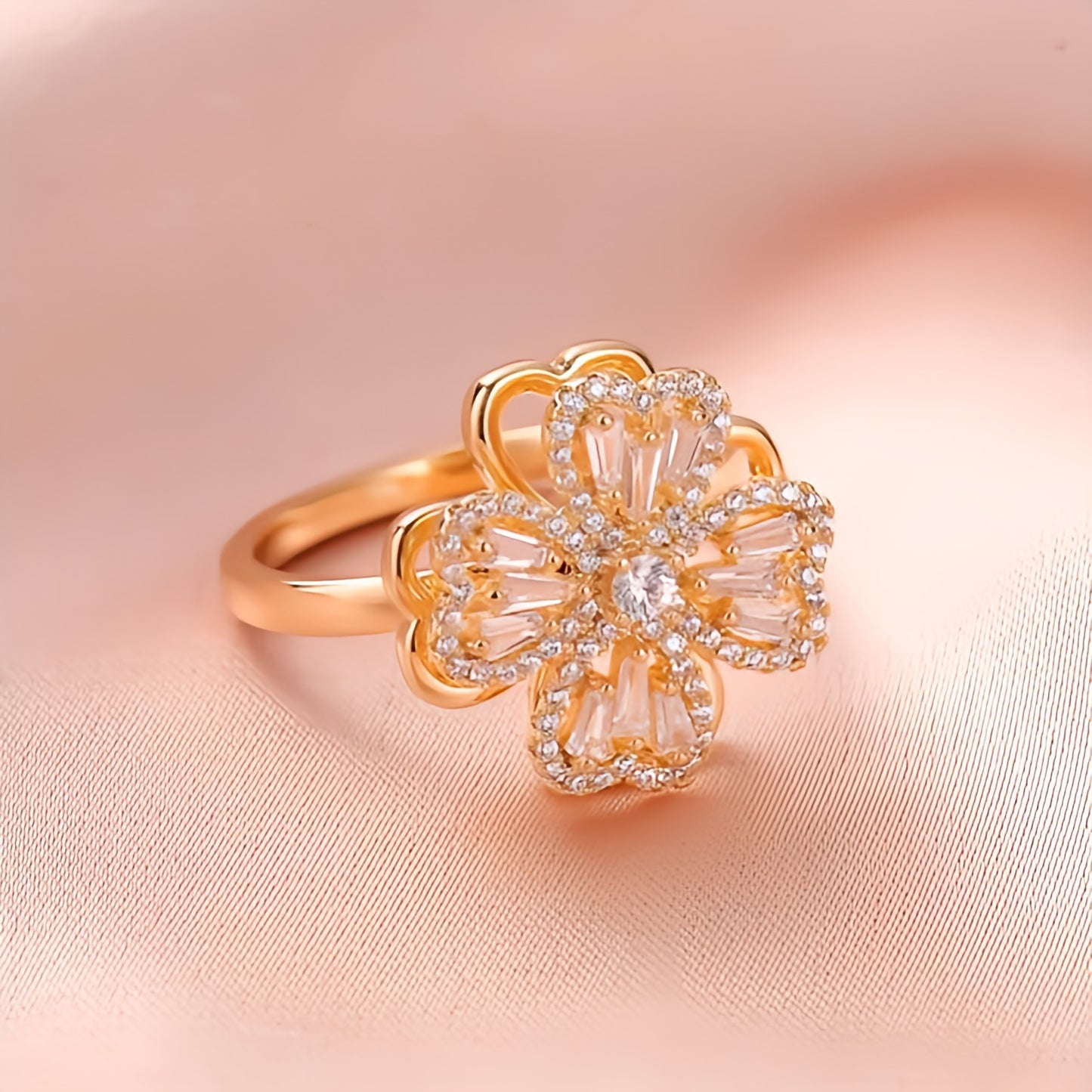 Four Leaf Clover Rotating Ring